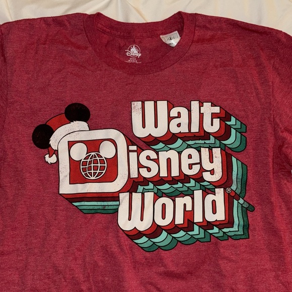 Disney Tops - Walt Disney World Christmas stacked logo tshirt